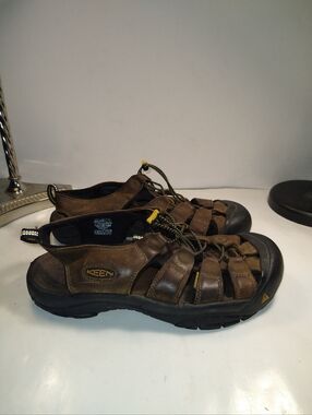 Keen Newport H2 Brown Leather Hiking Sandals Men's sz 11.